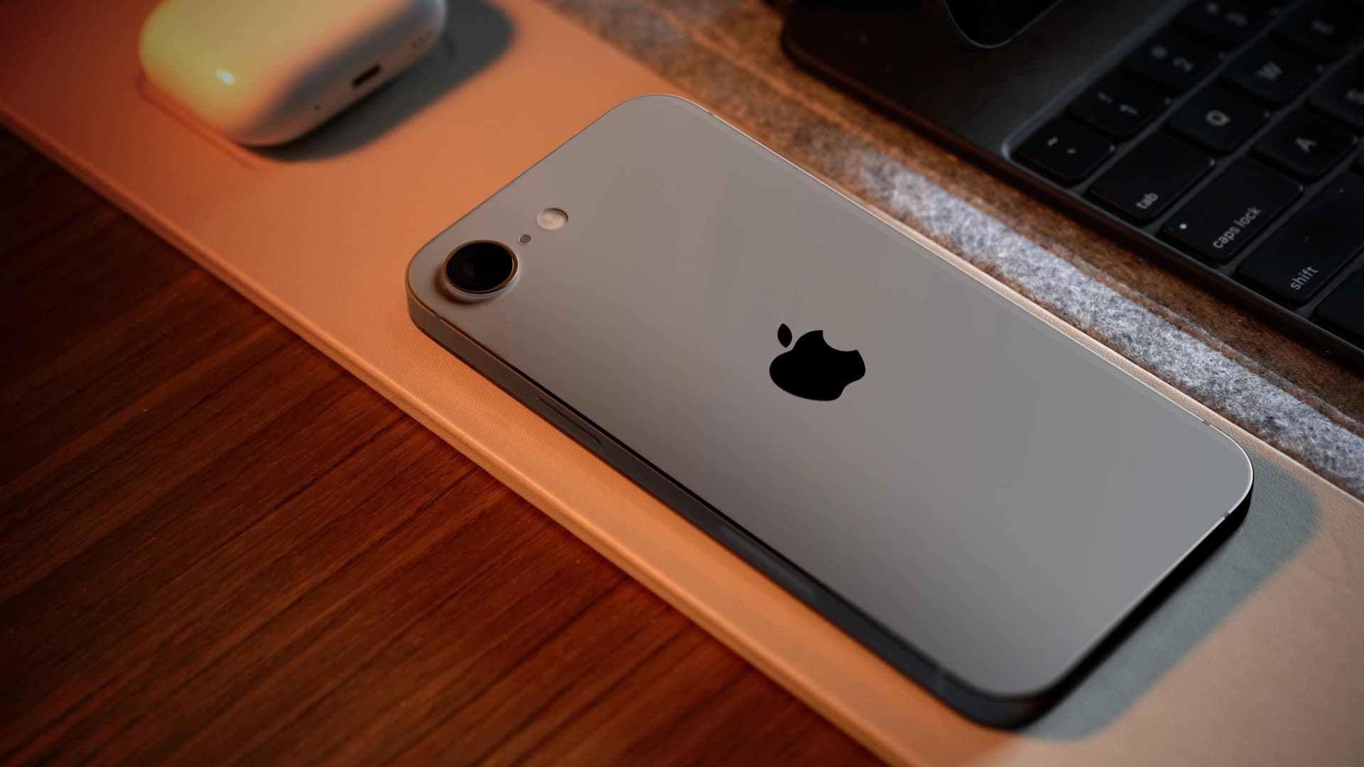 The Long-Awaited iPhone SE 4 What to Expect
